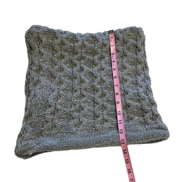 Simon’s Chunky Cable Knit Sherpa Lined Cowl Scarf - New! - Picture 7 of 9
